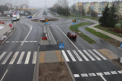 blobs - Ktos moze mi wytlumaczyc czemu zawracając na tym rondzie instruktor kazał mi ...