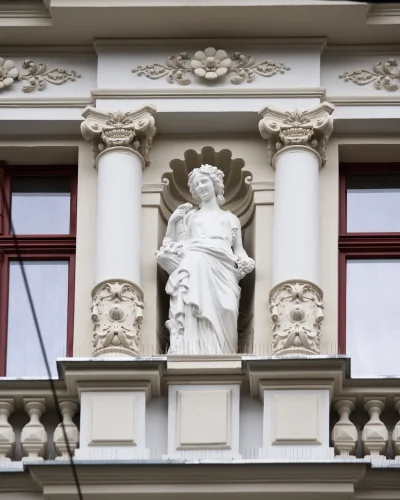 Sudet - Dla odmiany dziś przepięknie odnowiona dama z kamienicy przy ulicy Mierniczej...