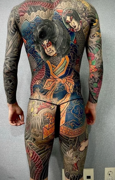 SzatanKrolCiemnosci - @ViFio: chyba nie masz zielonego pojęcia o tatuażu japońskim xD