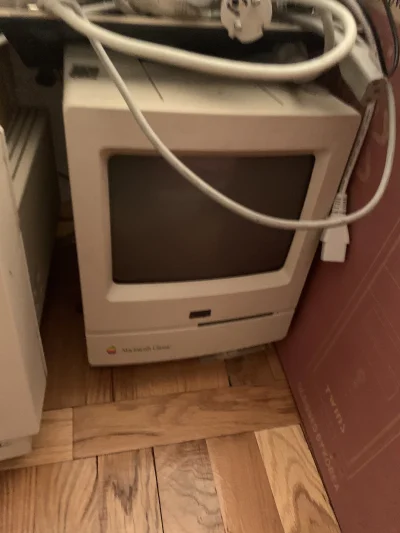 justguylol - Macintosh Classic m0420. Rocznik 1990. Znaleziony na strychu. #apple #ko...