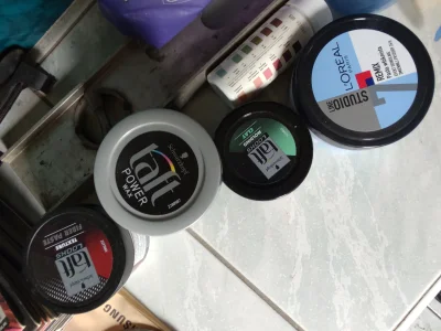 deadIift - Wybaczcie brudną poziomicę, dopiero zauważyłem na zdjęciu.