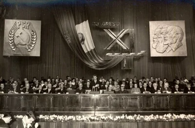 WooSan - 1 października 1966 roku
Spiker rumuńskiej telewizji oznajmia, że sekretarz...