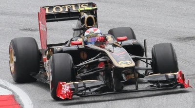 Rudolf148 - @winsxspl: lotus 2011(｡◕‿‿◕｡)