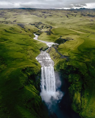 wariat_zwariowany - Wodospad Skógafoss, Islandia
#earthporn #fotografia #estetyczneo...