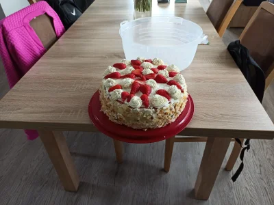 Szukam_loszki - Pochwalę się moim pierwszym w życiu tortem zrobionym na urodziny moje...