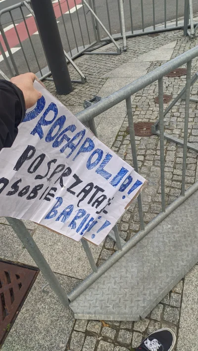 pawelczixd - Dziś też protestuje!

Jeśli chcecie zbic pionę to w ciągu najbliższych 1...