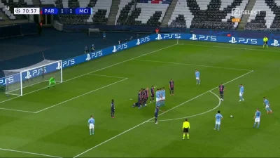 Minieri - Mahrez z wolnego, PSG - Manchester City 1:2
#golgif #mecz #psg #manchester...