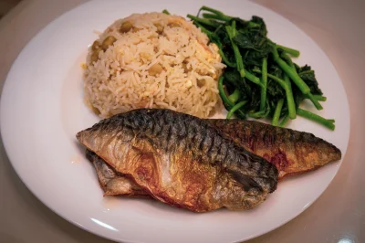 asdfghjkl - Dziś w menu: makrela, ryż smażony i szpinak wodny. #gotujzwykopem #belkot...