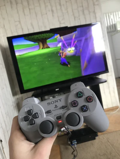 arturek9lol - Kontroler DualShock z PS1 to najlepszy kontroler z gałkami analogowymi ...