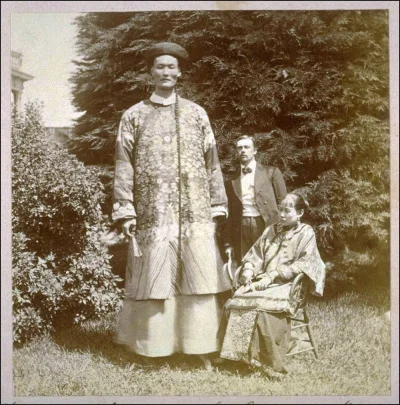 myrmekochoria - Zhan Shichai "Chiński Gigant" w 1890 roku.

#starszezwoje - tag ze ...