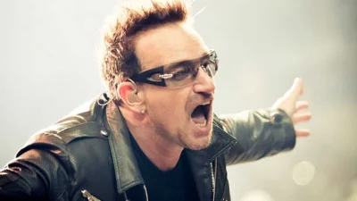 gramwmahjonga - Dziś urodziny obchodzi Bono, lider i wokalista zespołu U2. 
Szkaluje...