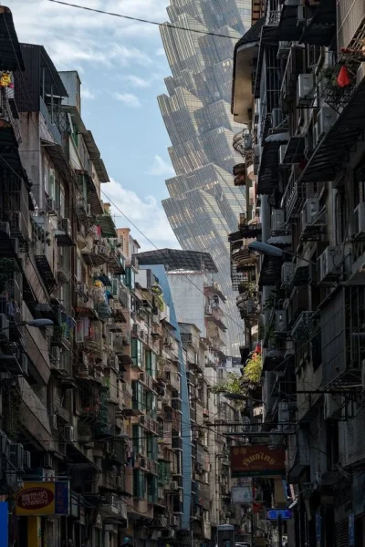 najlepszy20 - Co za fota :O Grand Lisboa Macau, Chiny

#fotografia