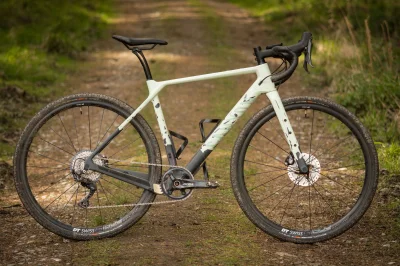 uysy - Nowy rowerek od #canyon od 9500 PLN w górę. Hmmmm. Taki troche gravel troche t...