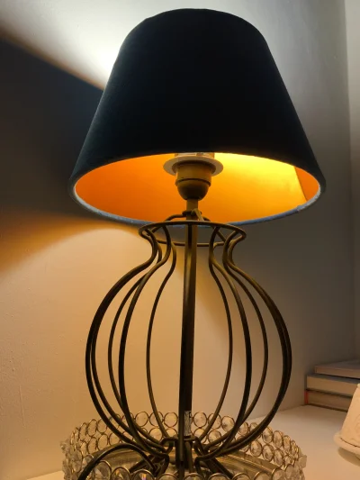 Magdozaur - @bronislaw_wolnicki: to moja lampa, kupowałam ją w sklepie typu „graciarn...