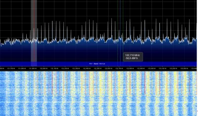 682c41a4 - Co ciekawe te szpile na 132 Mhz to od monitorów - wyłączyłem na chwilę i n...