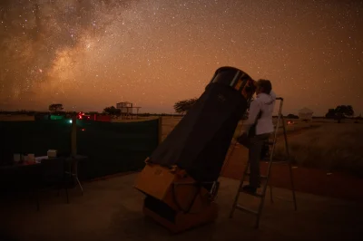 namrab - Obserwacje dużym teleskopem na środku pustyni (średnica 600 mm) przy zerowym...
