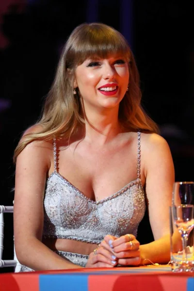 B.....K - #taylorboners #taylorswift #bojowkataylorswift #ladnapani #buziaboners #nog...