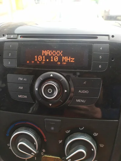 Mdx91 - Mirki. Jakie formaty obsluguje te radio? Samo CD audio czy moze mp3 tez? Radi...