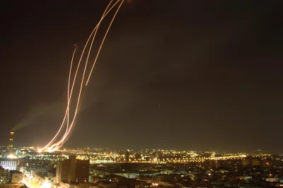 myrmekochoria - Rakiety Patriot przechwytują rakiety Scud nad Tel Awiwem, 1991. 

#...