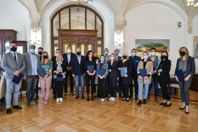 mroz3 - To już wiadomo czemu gruby z wpk tak się z Sutrykiem ostatnio waflował. Wywia...