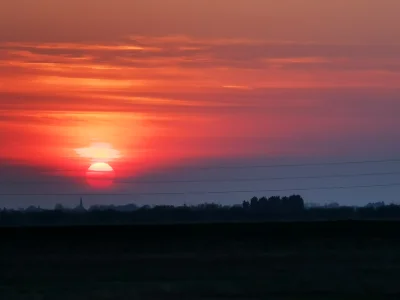 tricolor - @wposzukiwaniu: u mnie się ładuje