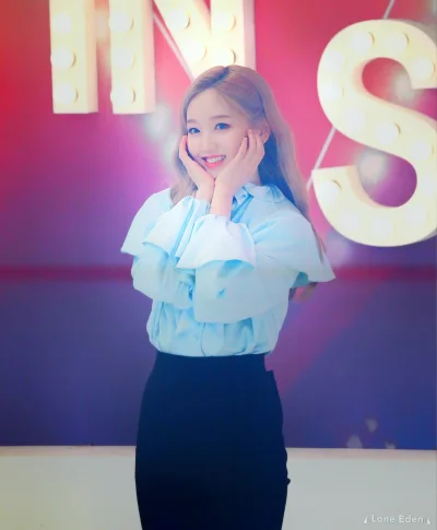 XKHYCCB2dX - #gowon #loona 
#koreanka