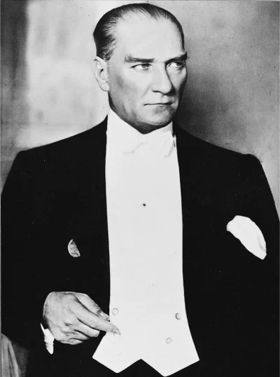 Kielek96 - Mustafa Kemal Atatürk, jak oceniacie tę postać historyczną?
#historia #tu...
