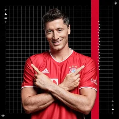 rales - JEGO EKSCELENCJA WSZECHKRÓL POLSKI ROBERT LEWANDOWSKI WSPANIAŁY PRZYCHODZI DO...