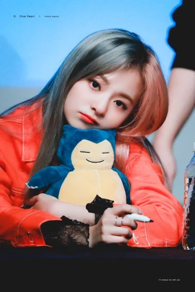 XKHYCCB2dX - #nagyung #fromis9
#koreanka