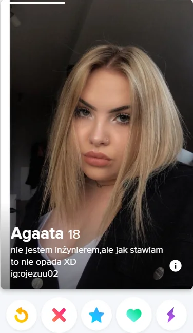 Amir7 - XDD

#tinder #badoo #rozowepaski