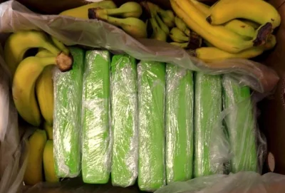 lukaszlukaszkk - Eksperyment myślowy: 

Pakujesz banany, nagle widzisz taką kostkę....
