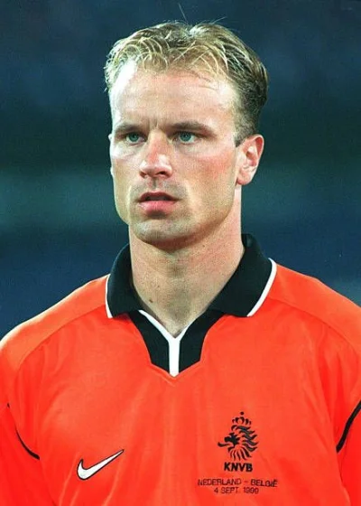 SebaD86 - Plusujcie Dennisa Bergkampa - najlepszego piłkarza Holandii ever ( ͡° ͜ʖ ͡°...