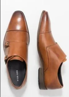 Yakotak - Już jakiś czas jest moda na szpiczaste buty.