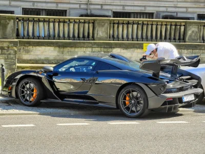 DobrzeNaoliwioneLozysko - McLaren Senna.
Strzelone w biegu teleobiektywem, bo spieszę...