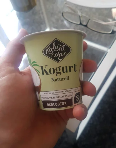 namzio - kokosowy jogurt to KOGURT XDD #gownowpis