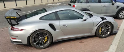 DobrzeNaoliwioneLozysko - Dzisiaj taki rodzynek - 911 GT3 RS

Więcej zdjęć w komentar...