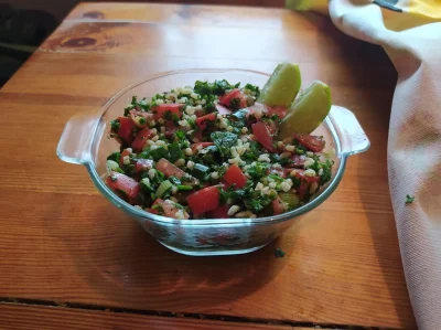 aleroc - tabbouleh jak dla mnie wchodzi do schabowego rownie dobrze co mizeria xD
#g...