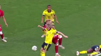 Jantar997 - Pierwszy gol Szwecji trochę z innej perspektywy. Co zrobił Izak to ja nie...