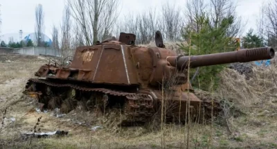 wjtk123 - ISU-152 porzucony w Strefie Wykluczenia w Czarnobylu. Pojazdy te wykorzysty...