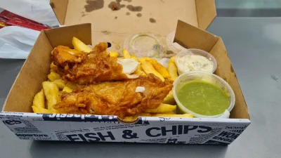 mirek_wyklety - #jedzenie #foodporn 
#irlandia Najlepsze fish & chips na wyspie, tyl...