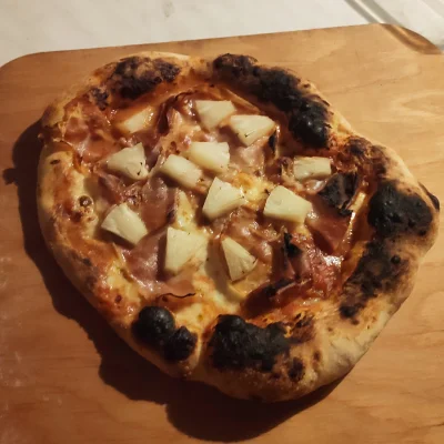 Mishy - Pizza doskonała. Idealne połączenie słodko słone.

#pizza #dietaopartanapiz...