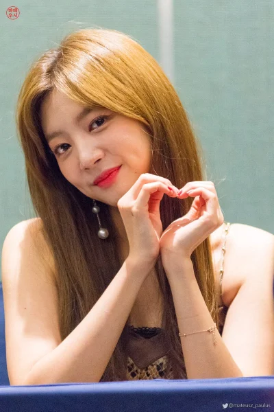 XKHYCCB2dX - #haein #laboum
#koreanka #kronografia