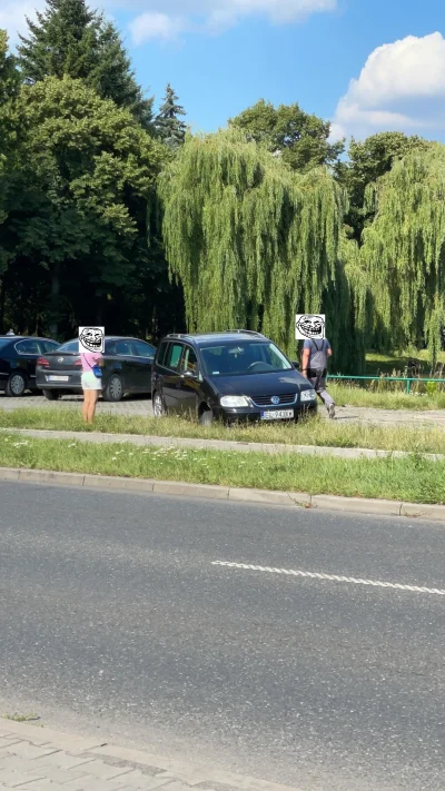 skeeto666 - Taka sytuacja w Łodzi - pani zachciało się z "parkingu" wyjechać przez ch...