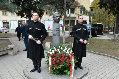 yolantarutowicz - Wincyj, wincyj Gruzinów sprowadzajcie do Polski Kaczyńskie. xD