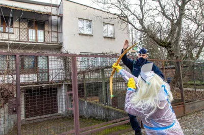 D.....j - ty k---a kaczyniak, ja sie zastanawiałem czmeu w takiej ruderze mieszka. Wy...