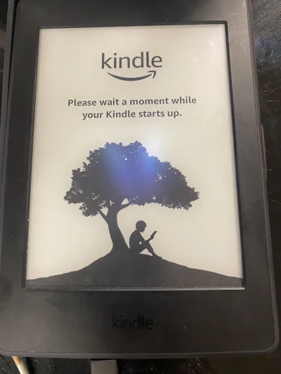 JUSTsmileforme - Może ktoś z Was miał podobny problem z Kindle Paperwhite 3 WiFi - wł...