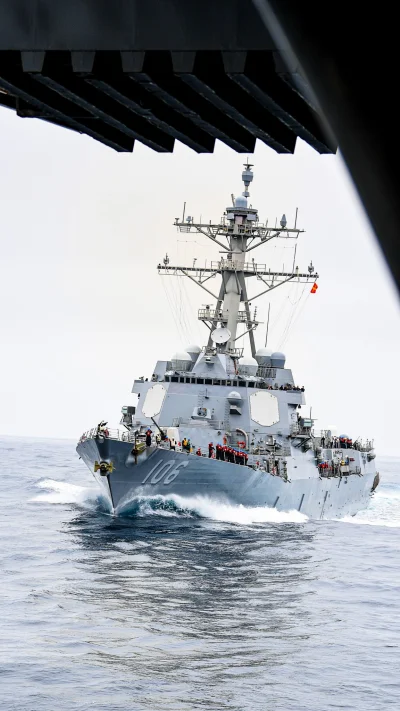 Dodwizo - Amerykański niszczyciel DDG-106 USS Stockdale z laserkiem zagłuszającym ODI...