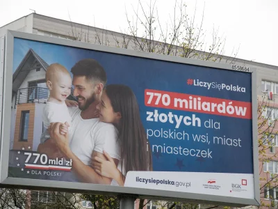 lewoprawo - Można już mówić, że przekaz tych billboardów zestarzał się jak mleko, czy...