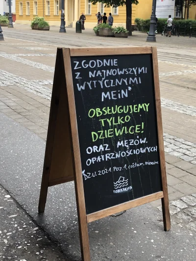 taaajasne - Lubię tę księgarnię za potykacze wywołujące uśmiech.

Bydgoszcz, ulica ...