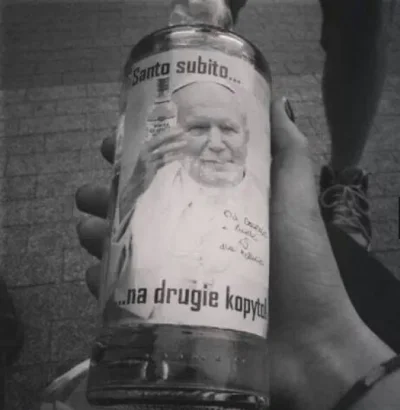 W.....z - @Sterana_Uszatka: Jakie pieniądze kurde, wódke z papieżem dać i styknie